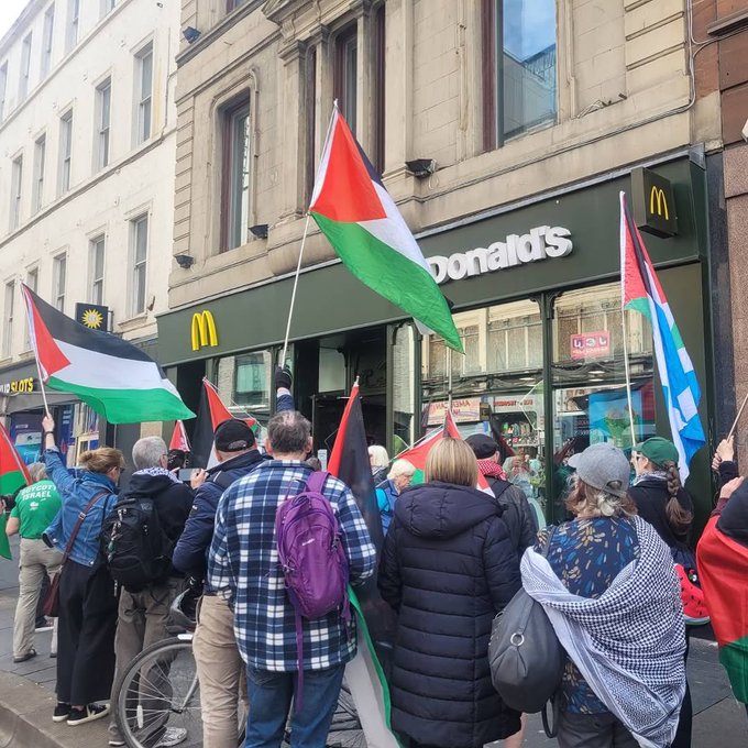 Glasgow activists block entrances to companies supporting Israeli operations