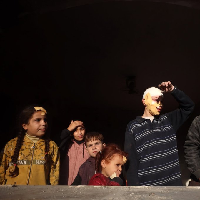Enfants palestiniens témoins du massacre à Deir al-Balah