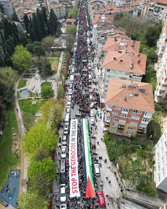 Tens of thousands demonstrate in Istanbul supporting Gaza