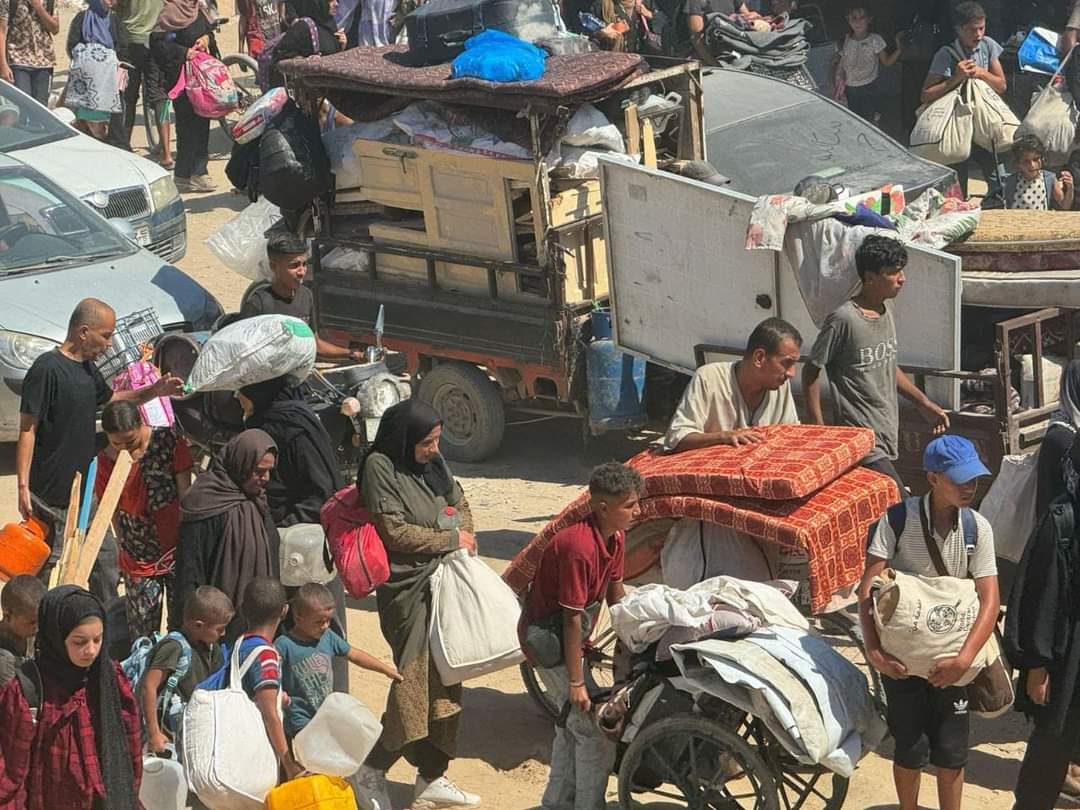 New displacement of citizens east of Khan Yunis city Gaza