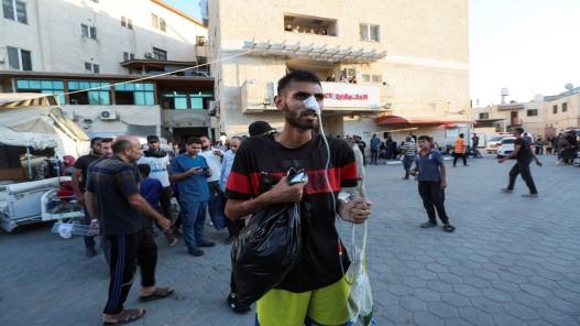 100 patients remain hospitalized after Israeli forces declare hospital operations area