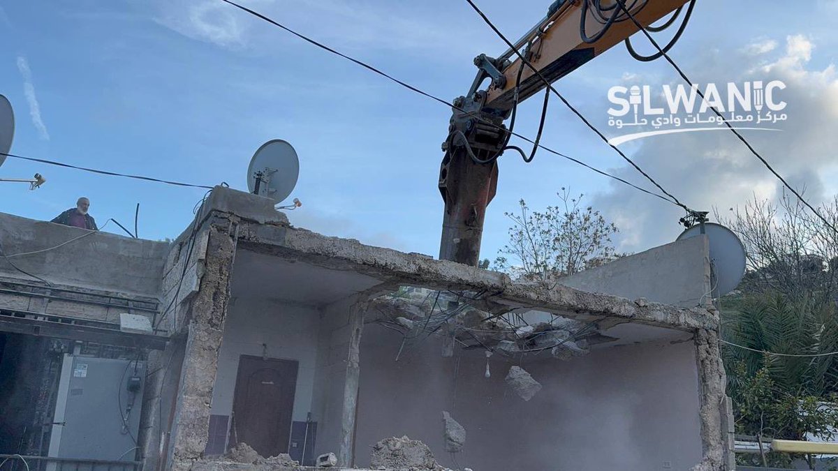 Jerusalem resident forced to demolish home in Silwan