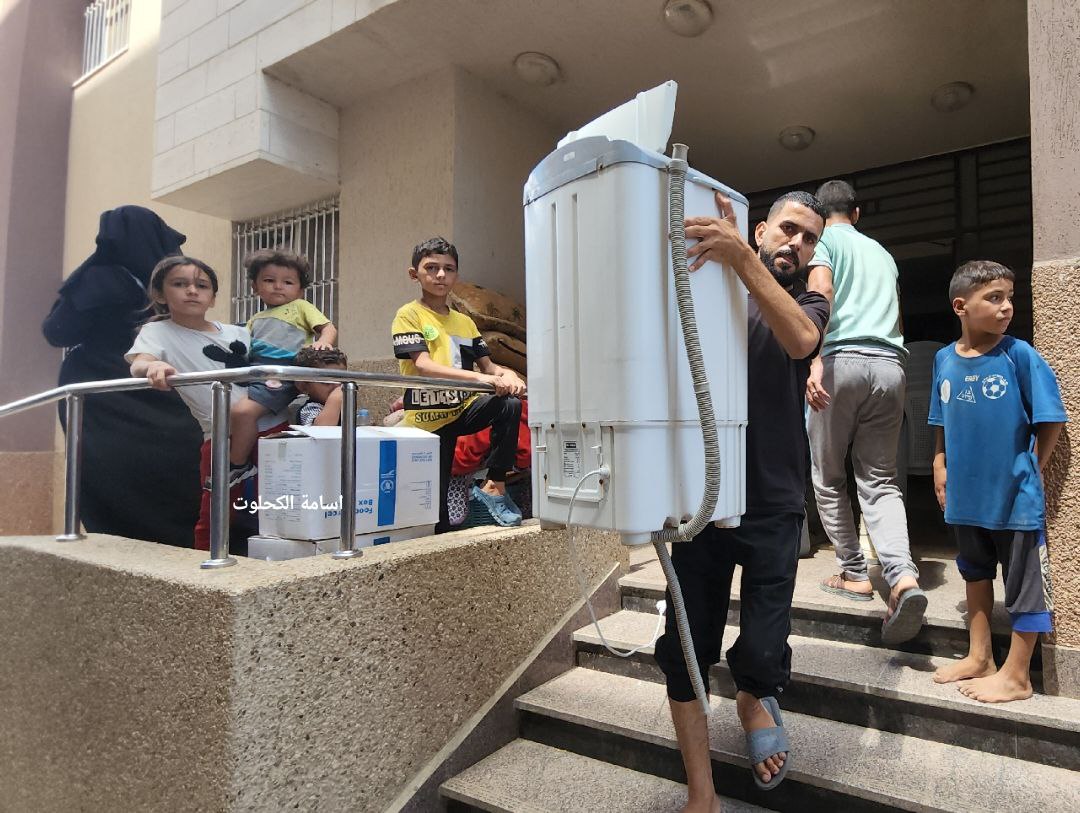 Thousands flee eastern Deir al-Balah westward in Gaza Strip