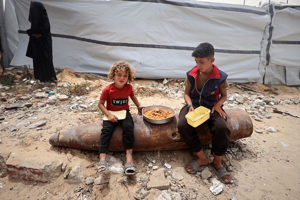 Gaza demining could take 20-30 years, says humanitarian organization