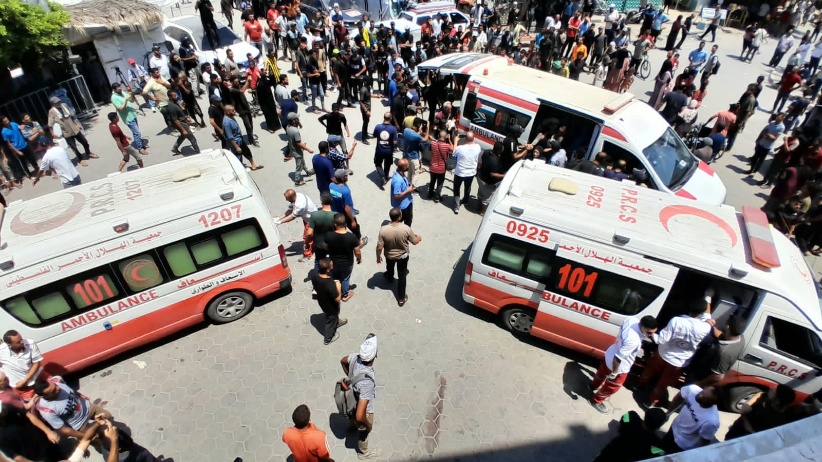 Israeli forces target school in Gaza, dozens of casualties reported