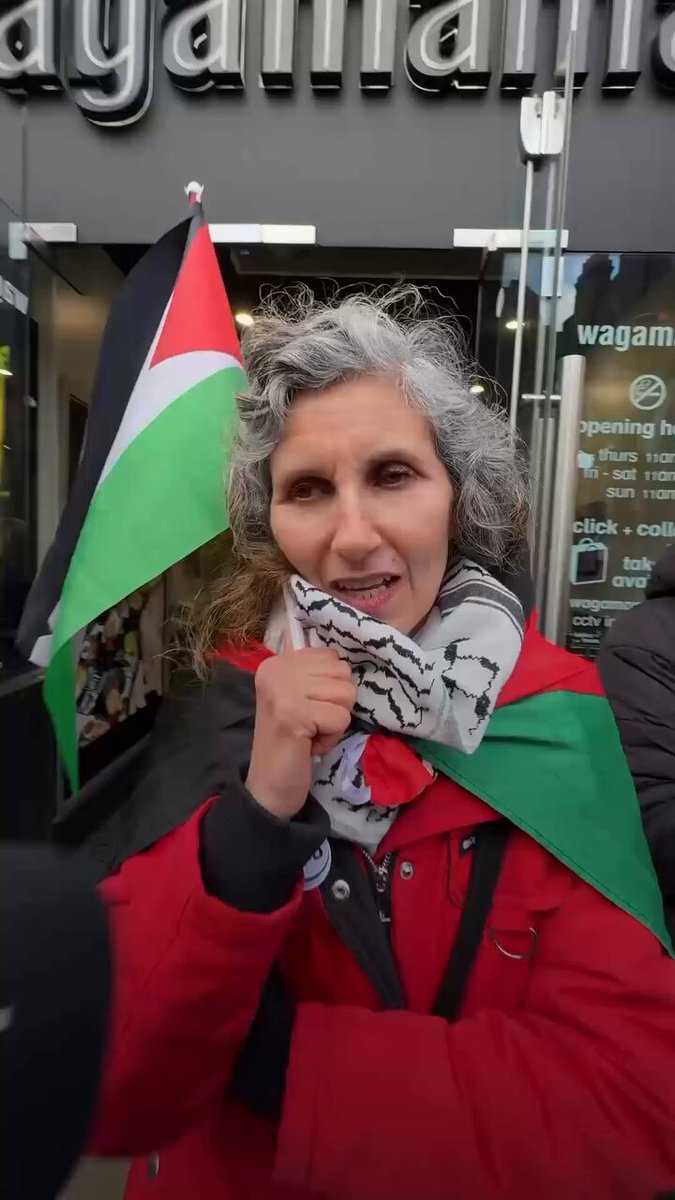 Red Ribbons Campaign holds London vigil for Palestinian prisoners