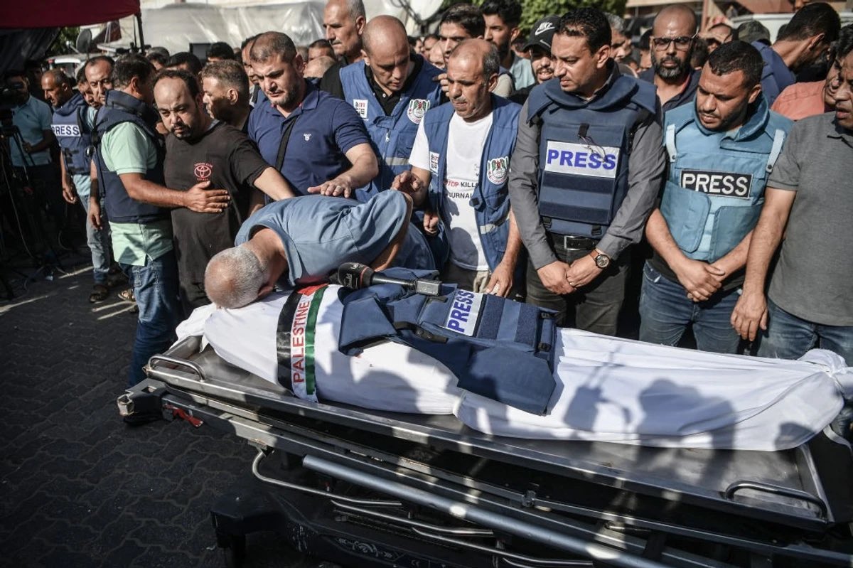 221 journalists martyred, latest cameraman from Al-Quds Al-Youm