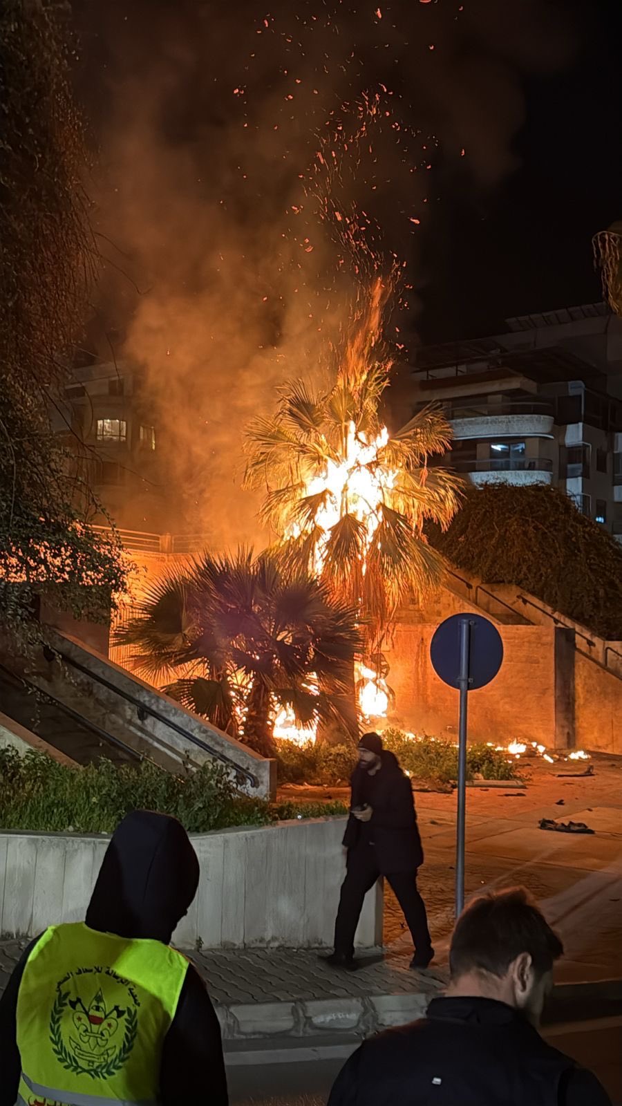 Israeli airstrikes target displaced families in Beirut’s Jnah Garden