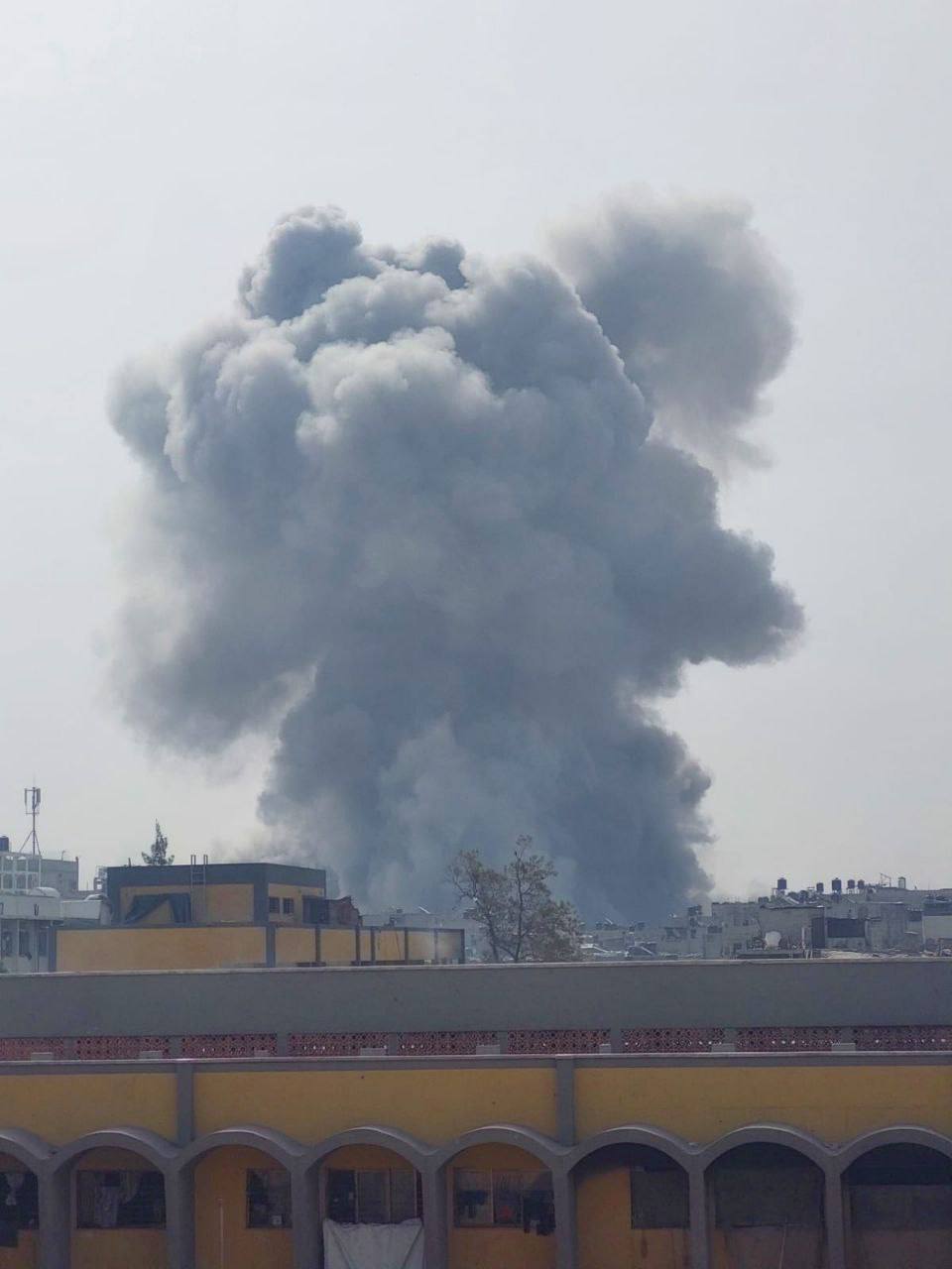 Israeli airstrikes on Jabalia refugee camp in Gaza