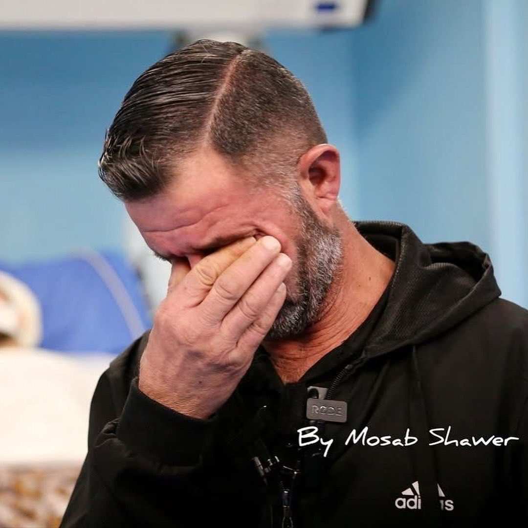 Father weeps over son’s amputated leg after shooting in Dura