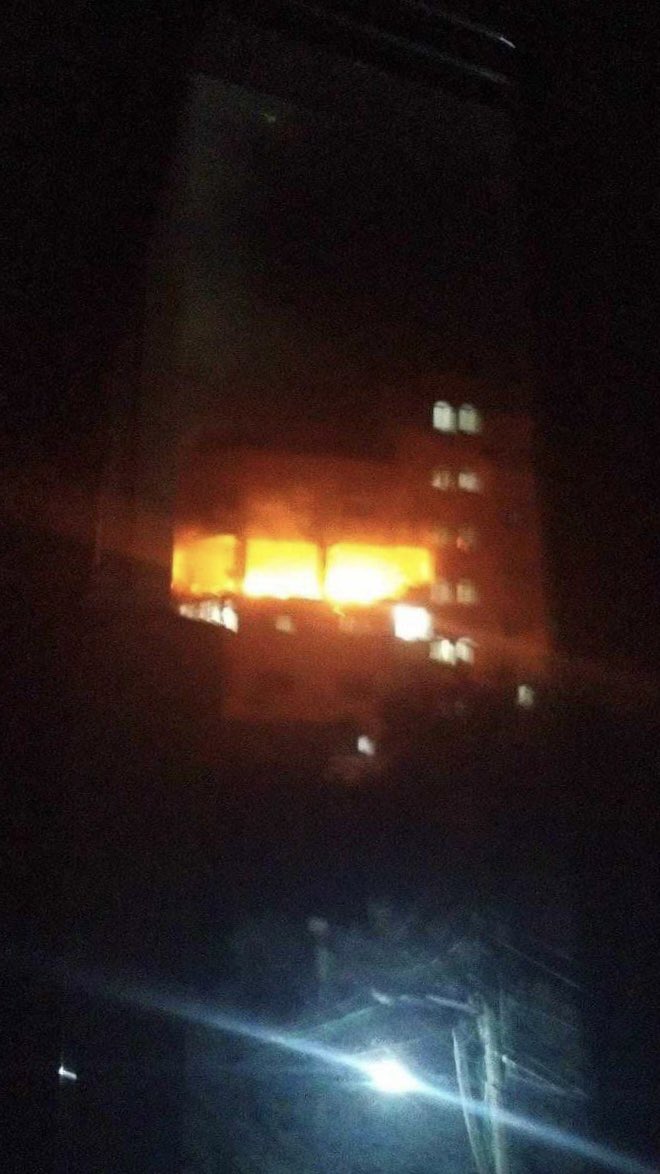 Israeli warplanes strike apartment building in Gaza Strip