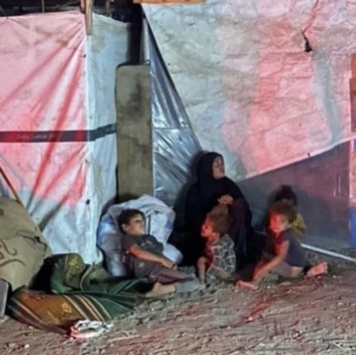 Families Displaced After Forced Evacuation in Deir Al Balah