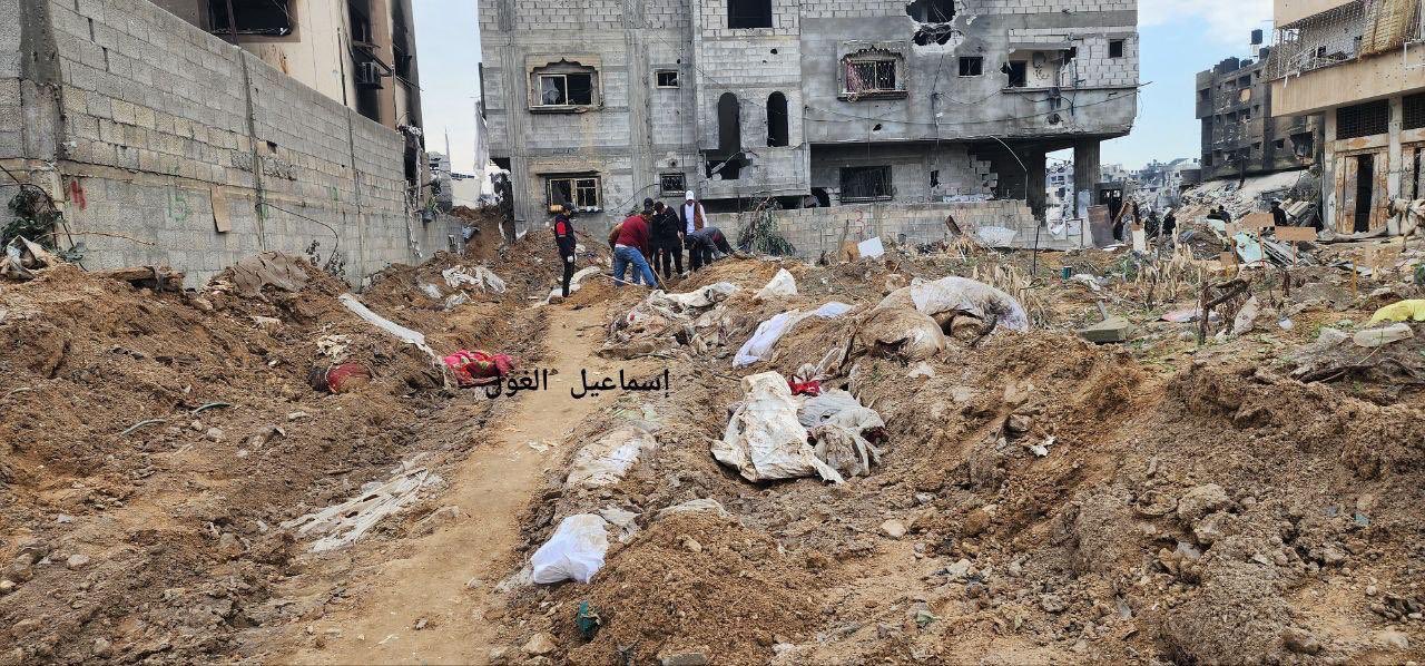 Israeli forces desecrate cemetery in Gaza’s Al Tofah neighbourhood