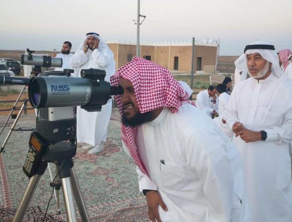 Can you monitor the crescent and stop blood in Gaza?