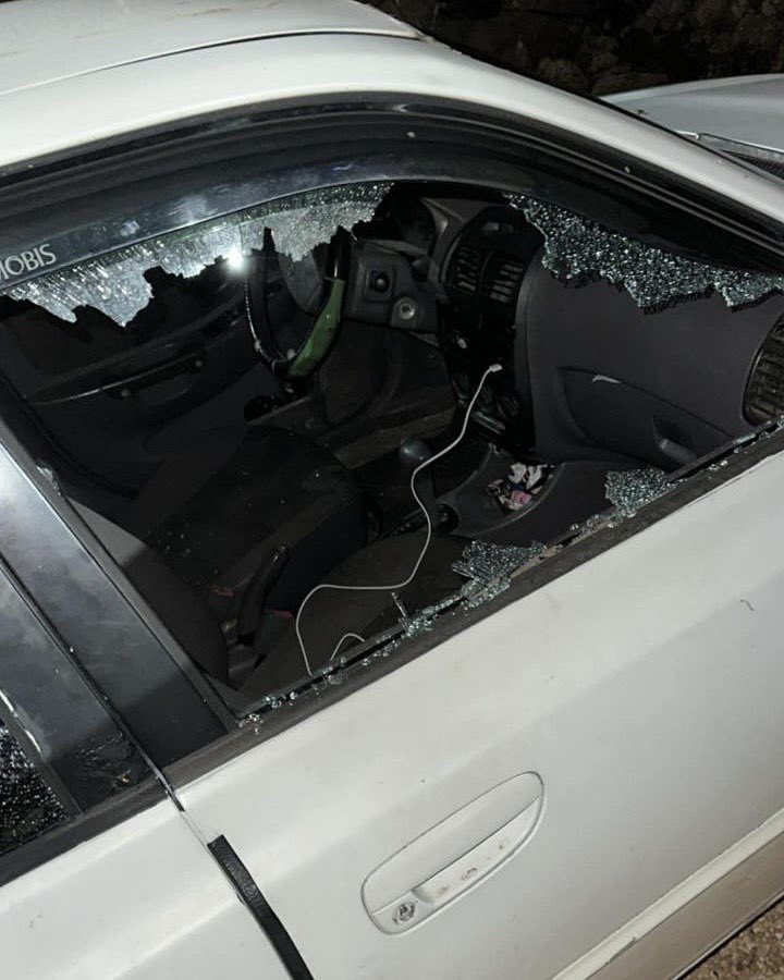 Israeli Settler Attack Damages Vehicles in Broqin, West Bank