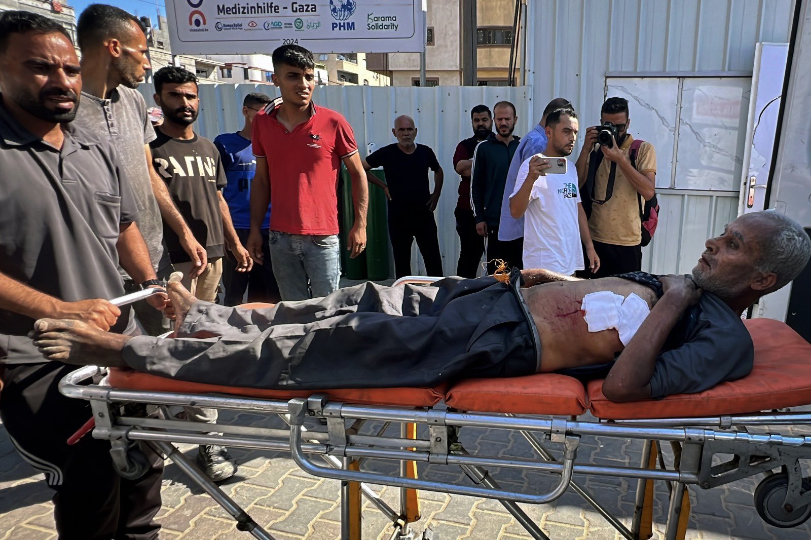 Israeli forces kill 88, wound 365 in Gaza in 24 hours