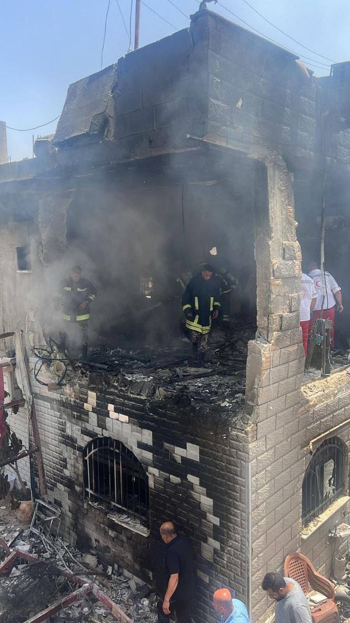 Civil Defense responds to IOF fire attack on Palestinian home in Jenin