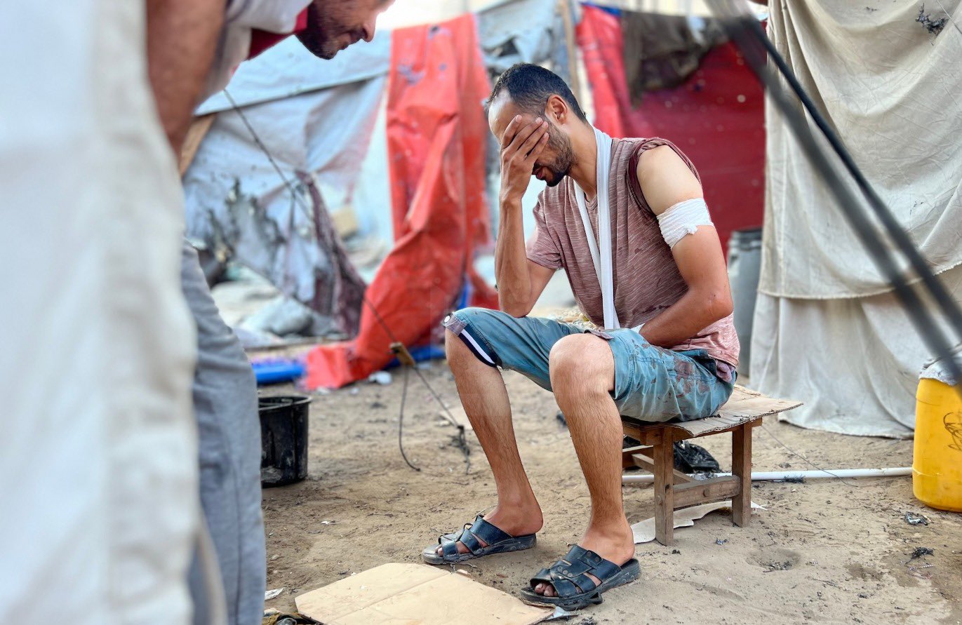 Israeli airstrikes kill civilians in Khan Younis and Gaza