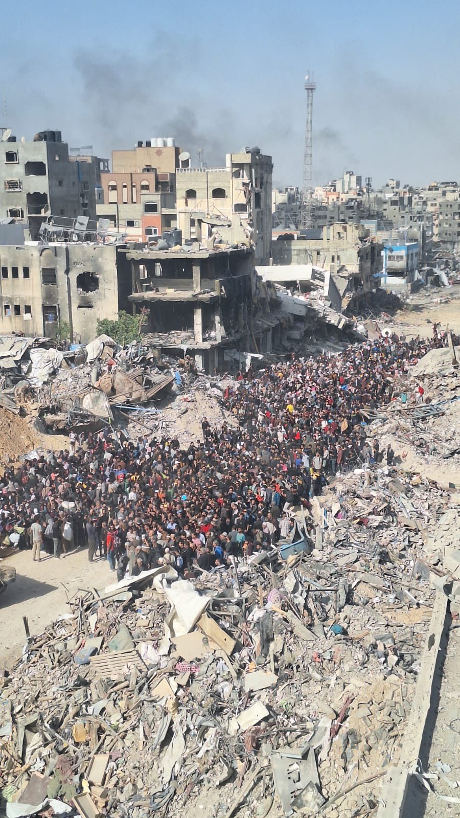 Mass Palestinian displacement underway in Jabalia amid Israeli attacks