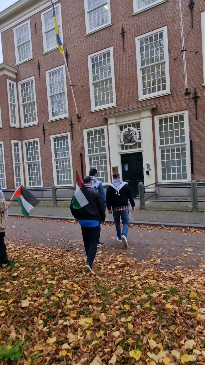 Anti-genocide activists condemn Balfour Declaration at British Embassy