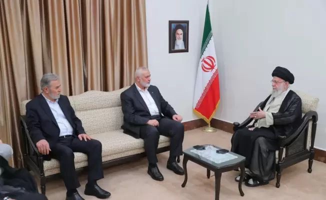 Haniyeh photographed with Iranian and Palestinian leaders before death