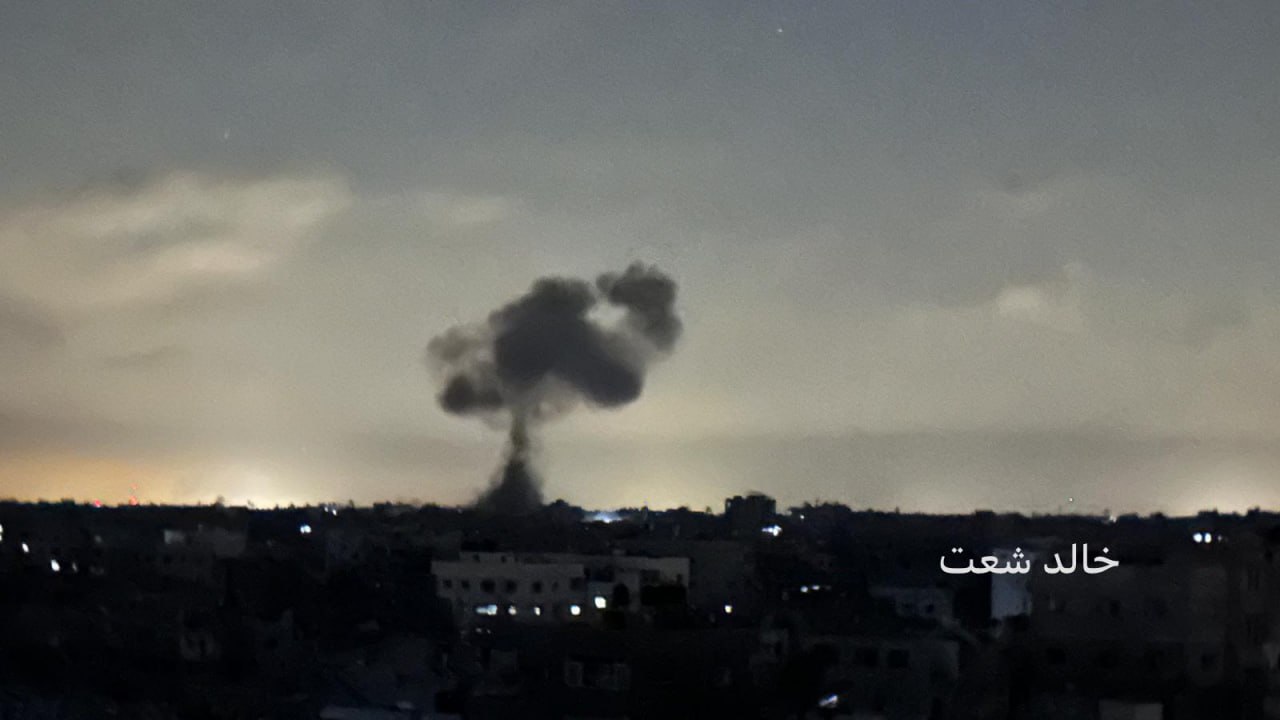 Israeli warplanes conduct violent airstrike east of Khan Yunis