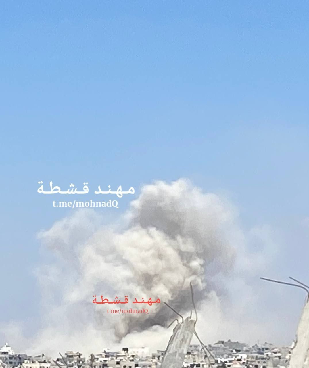Israeli forces demolish residential buildings in Bani Suhaila, Khan Younis