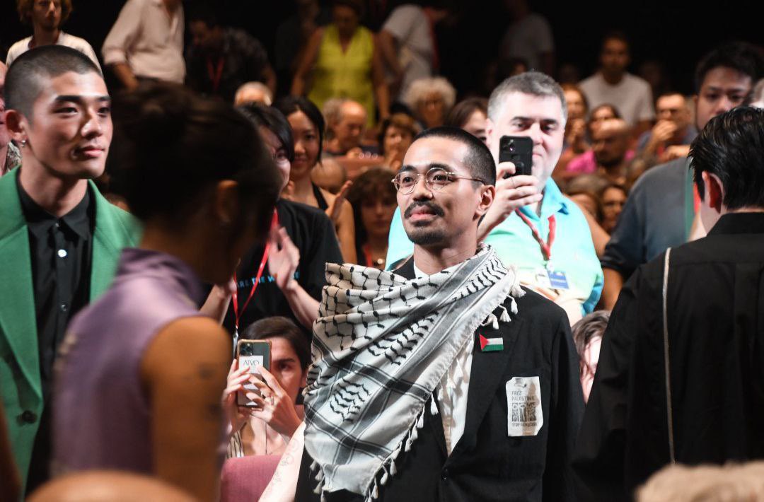 Japanese Director Neo Sora Wears Palestinian Flag at Venice Film Festival