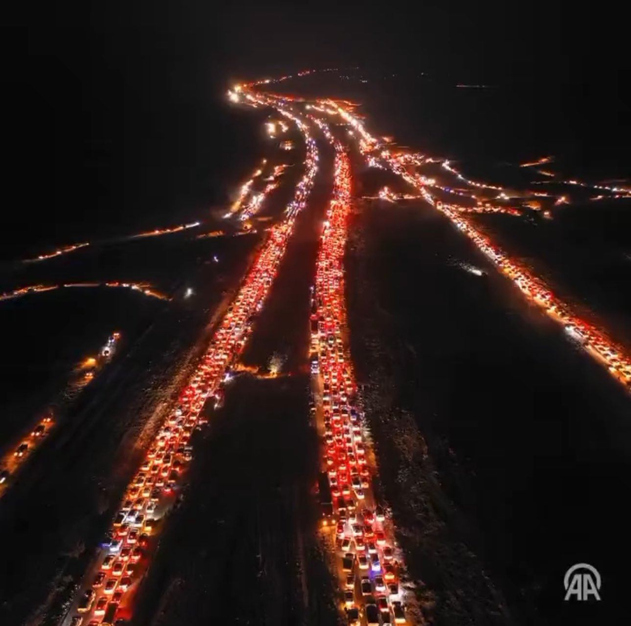 Thousands of Syrians returning home after liberation