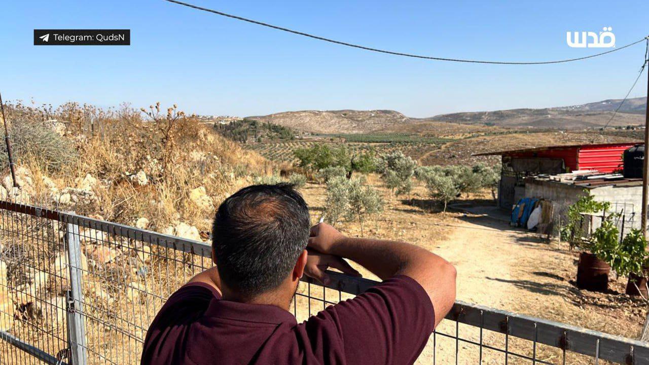 Israeli forces block Palestinian family from accessing confiscated lands
