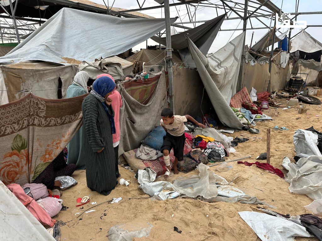 Israeli Bombing Kills Displaces in Al Mawasi Khan Younis