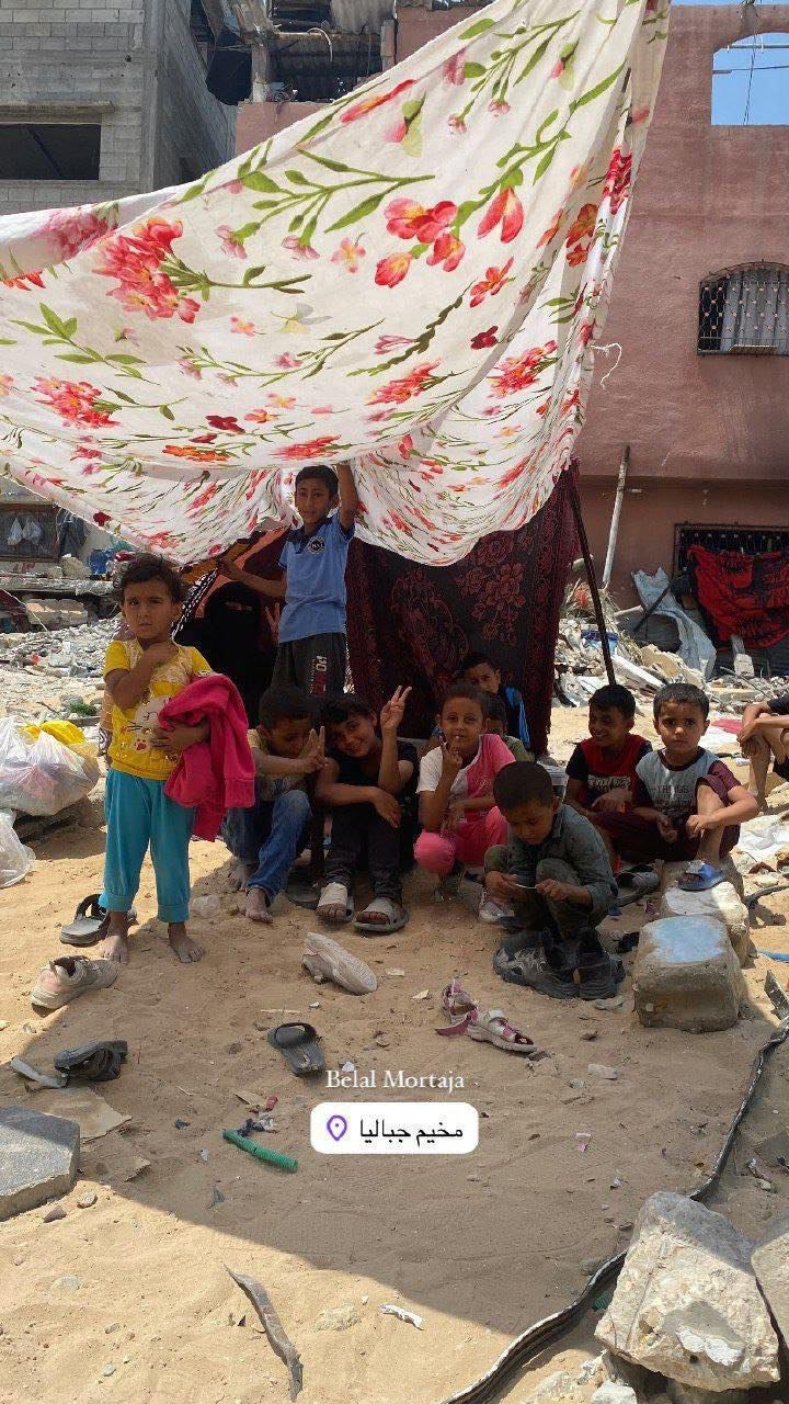 Palestinian Children Living in Jabalia Rubble