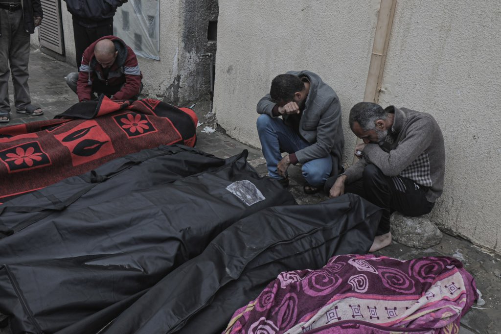 Israeli bombing kills 11, wounds 21 in Deir al Balah