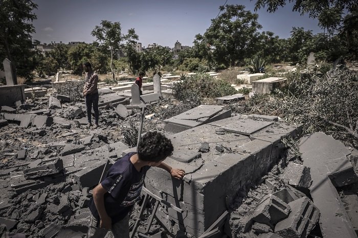 Gaza: Occupation Blocks Burial Materials, Destroys Cemeteries