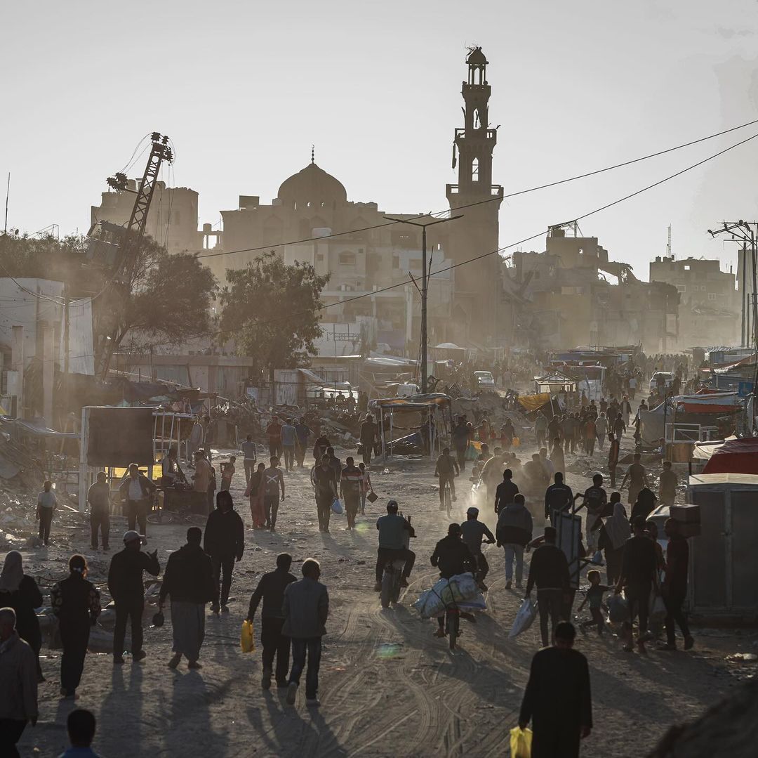 Palestinians Return to Khan Yunis After Displacement
