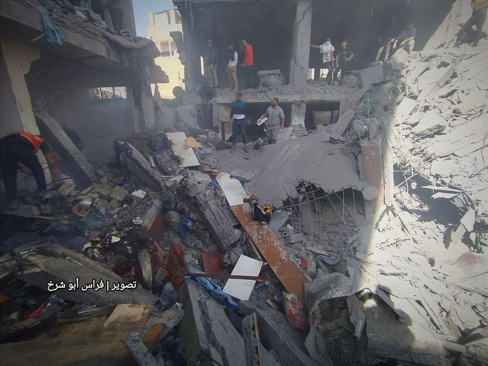 Israeli air strikes continue bombing homes in Rafah