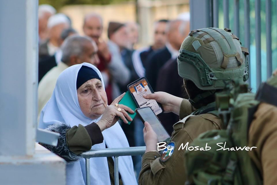 Israeli occupation forces restrict worshippers’ entry to Jerusalem for Friday prayer