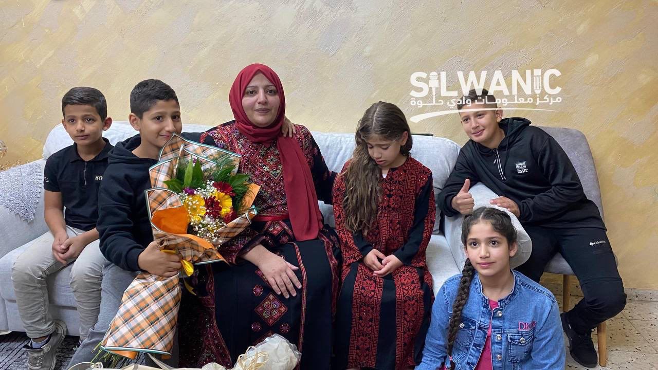 Palestinian Woman Reunited with Children After Prisoner Exchange