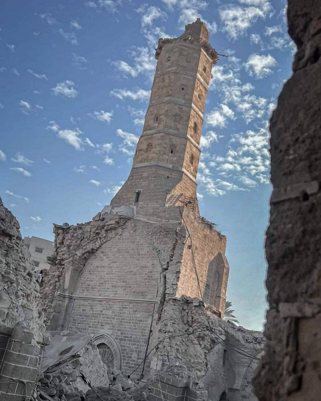 Al Omari Mosque in Gaza Damaged by Israeli Airstrikes