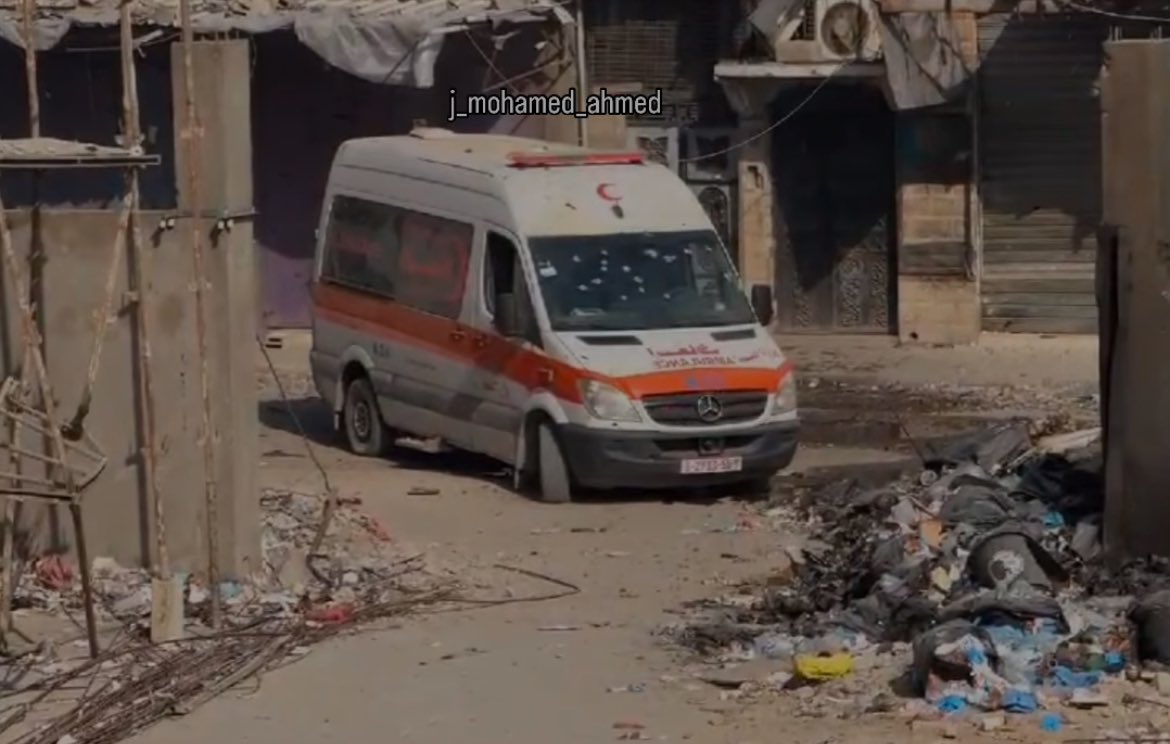 Israeli forces fire at ambulances near Gaza hospital