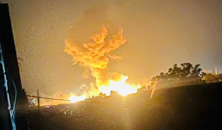 Israeli airstrike targets plastic recycling facility in Al Zawaideh