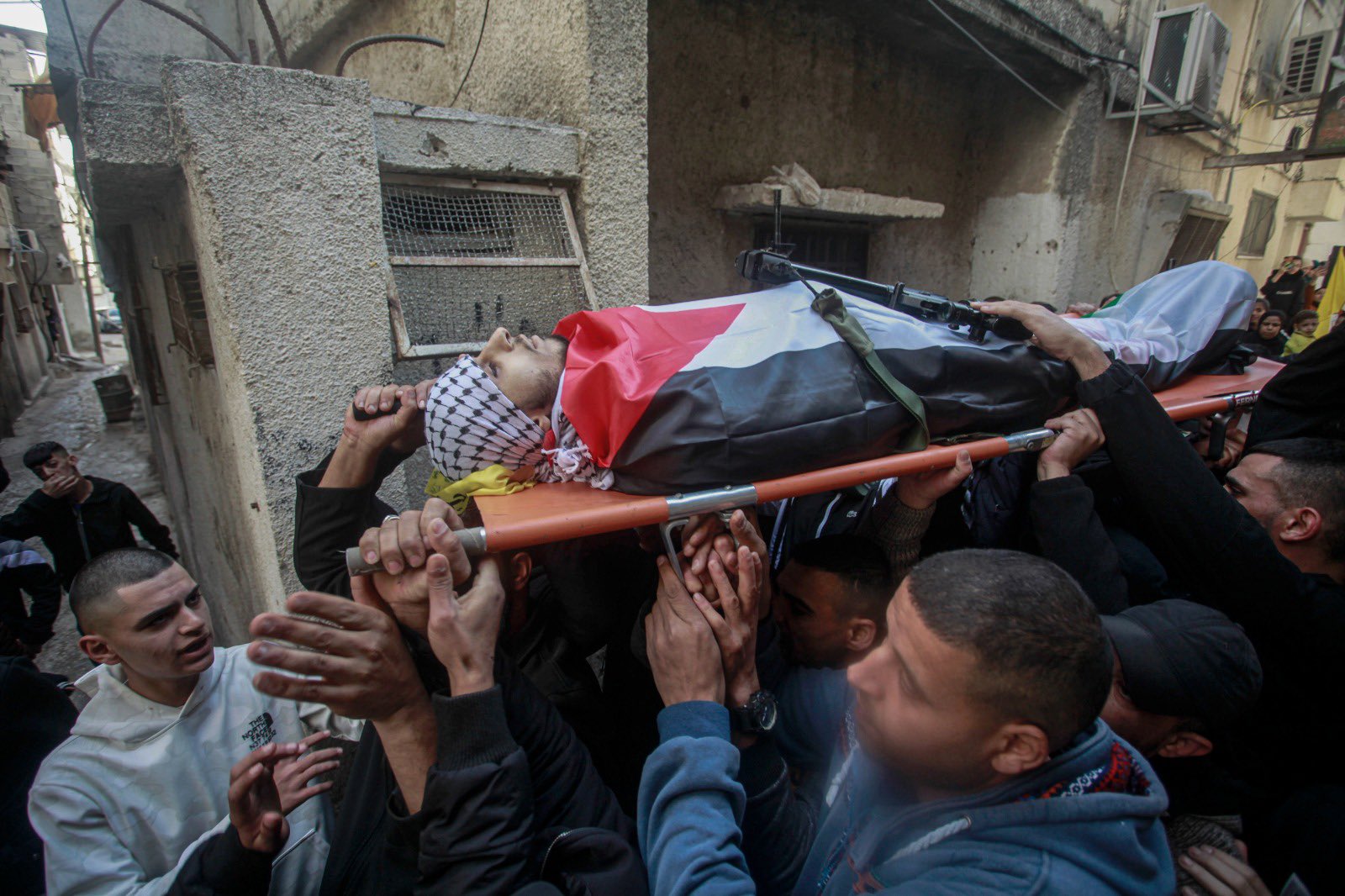Israeli forces kill Palestinian youth in West Bank Qalqilia