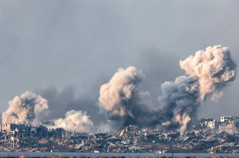 Israeli airstrikes kill at least 16 Palestinians in Central Gaza