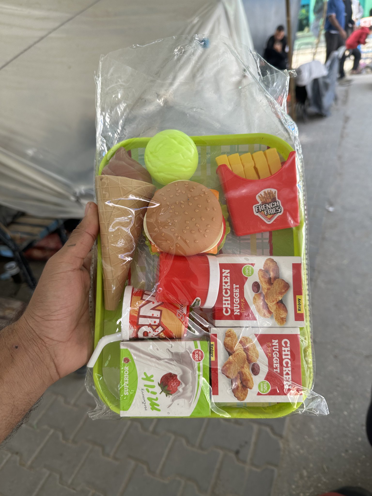 UN Distributes Toy Food Instead of Real Food to Gaza Children
