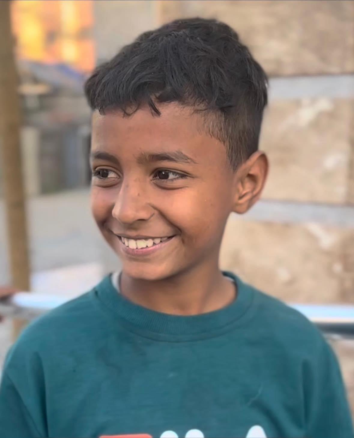 Child dies from aid box in Gaza humanitarian crisis