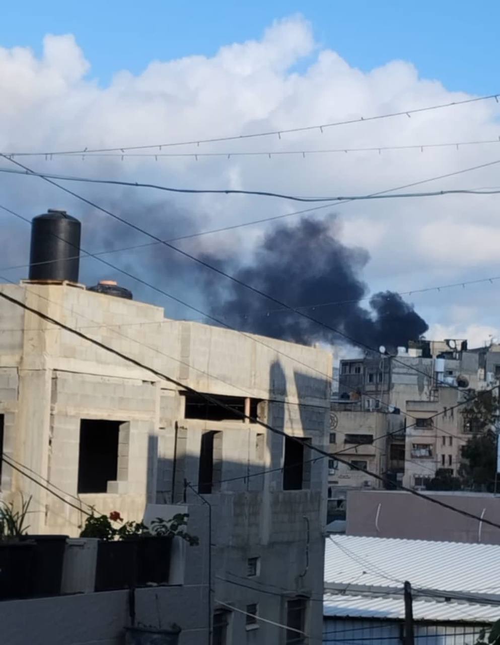 Israeli shelling targets Nour Shams refugee camp in Tulkarem