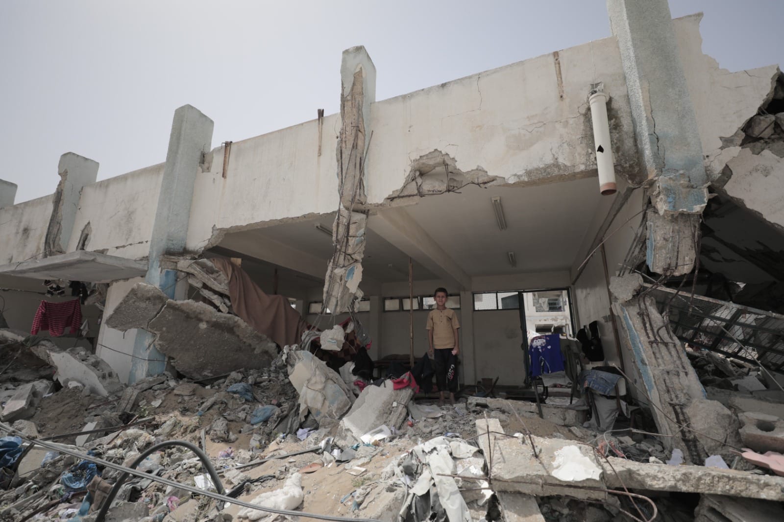 UNRWA Schools in Khan Younis Sheltering Families Despite Damage