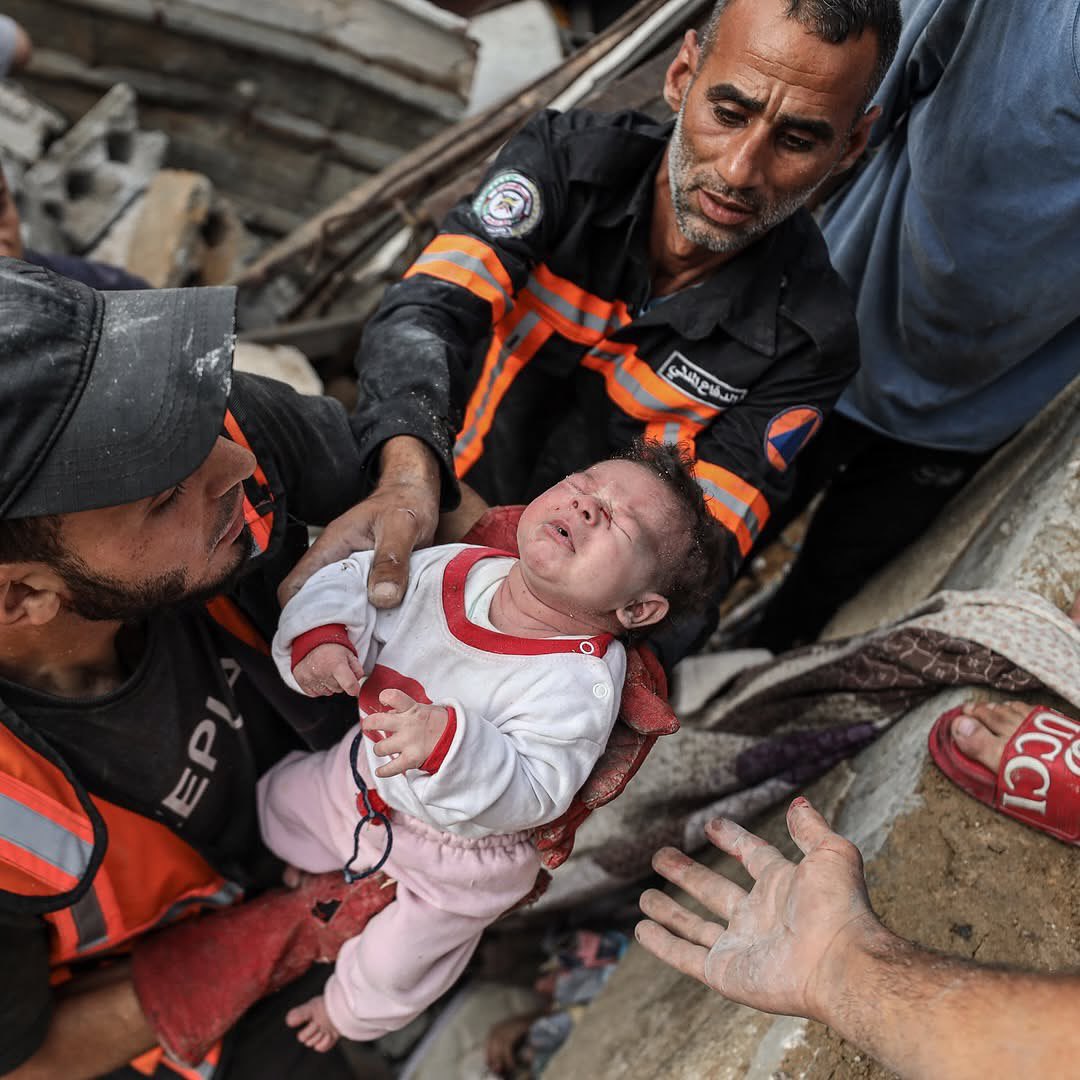 Baby girl rescued from rubble after airstrike in Jabalia camp