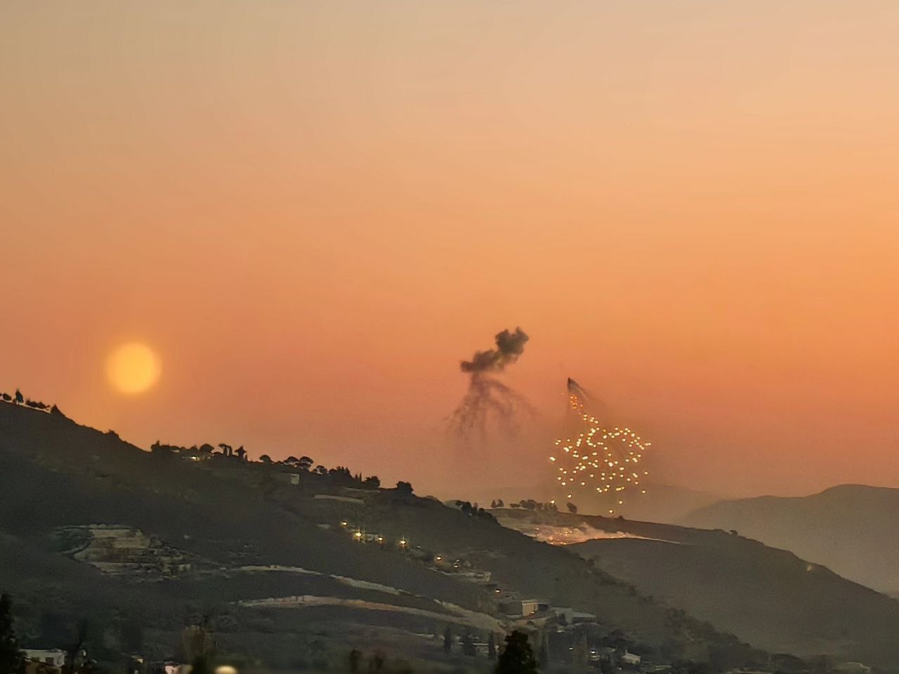 Israel Intensely Bombing South Lebanon With White Phosphorus