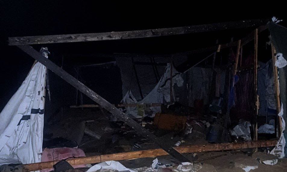 Israeli Bombing Kills Eight Displaced Persons in Al Mawasi
